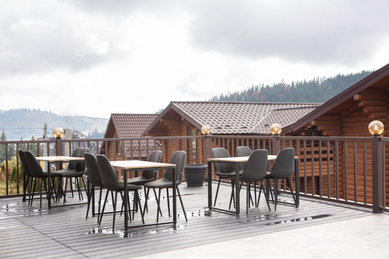 Viking Hotel Bukovel Exteriör bild