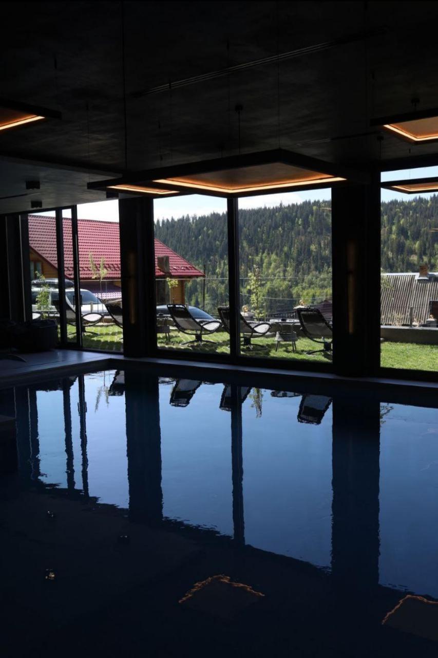Viking Hotel Bukovel Exteriör bild