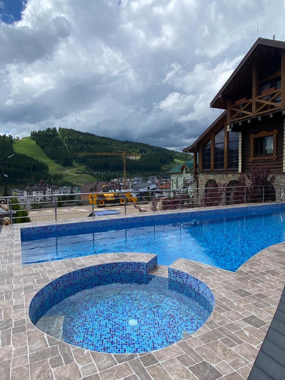 Viking Hotel Bukovel Exteriör bild
